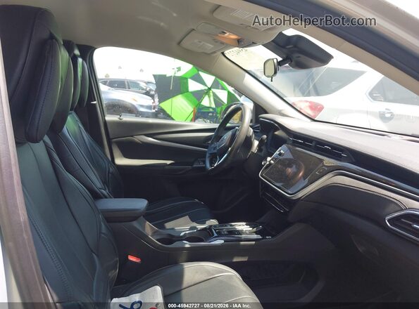 1G1FY6S04P4138817 2023 CHEVROLET BOLT Серебряный Вид салона спереди