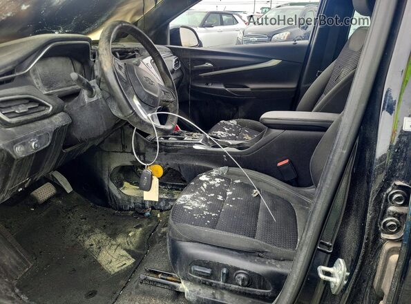 1G1FY6S08P4194842 2023 CHEVROLET BOLT Черный Вид салона спереди