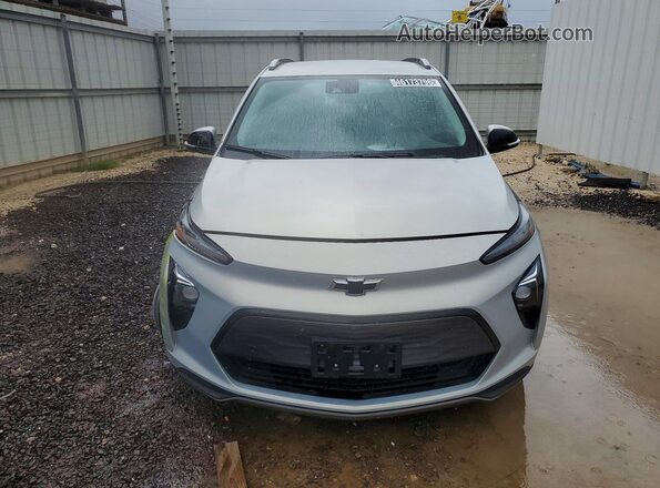 1G1FY6S09P4154219 2023 CHEVROLET BOLT Silver Widok z przodu