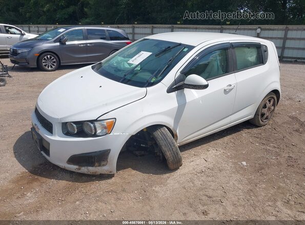 1G1JA6SH8G4119935 2016 CHEVROLET SONIC White Vista tres cuartos delantera izquierda