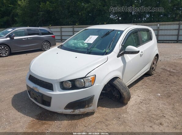 1G1JA6SH8G4119935 2016 CHEVROLET SONIC White Vista frontal