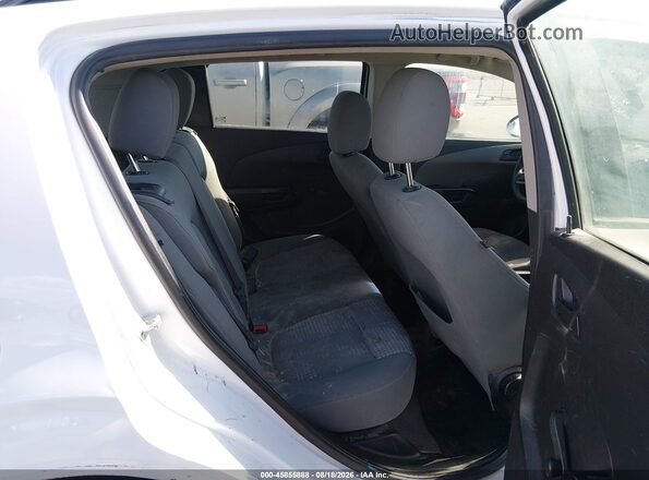 1G1JA6SHXG4147283 2016 CHEVROLET SONIC White VIN կոդի պիտակի տեսք