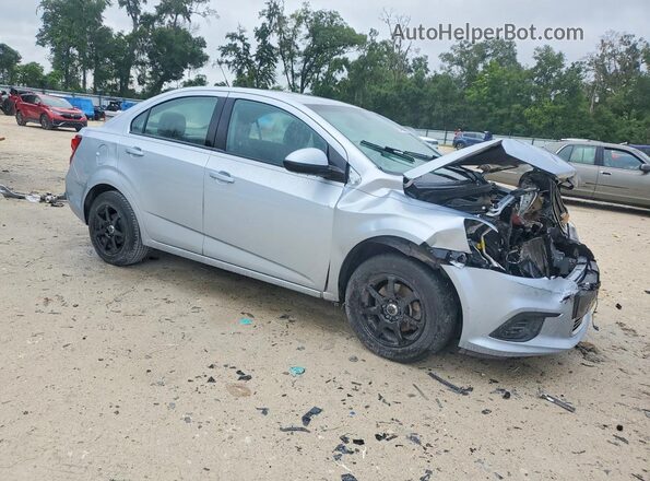 1G1JB5SH4H4113106 2017 CHEVROLET SONIC Silver Front right