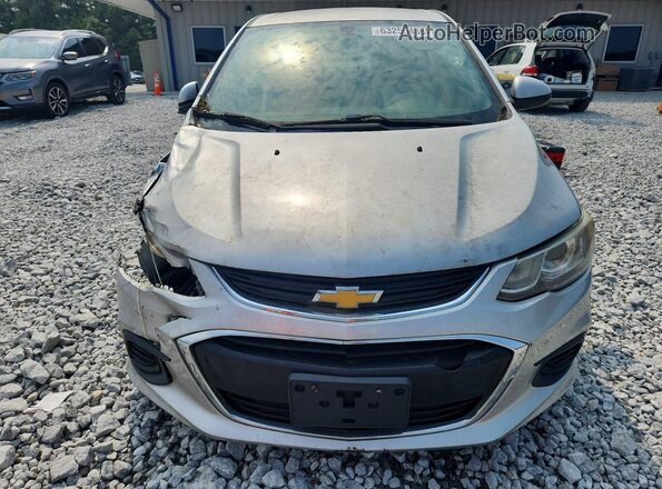 1G1JB5SH4J4108512 2018 CHEVROLET SONIC Silver წინა ხედი