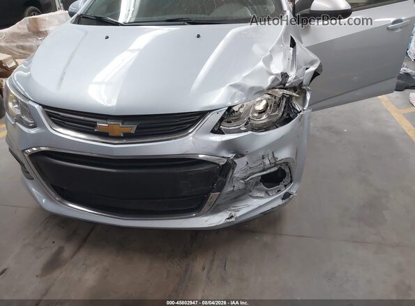 1G1JB5SH8J4106133 2018 CHEVROLET SONIC Blue Widok z przodu