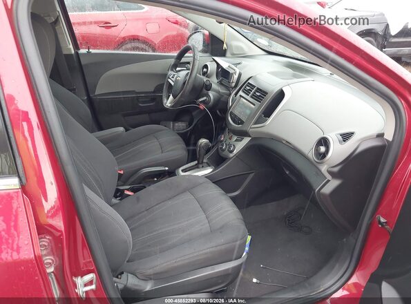 1G1JC5SH0G4114717 2016 CHEVROLET SONIC Red Widok wnętrza z przodu