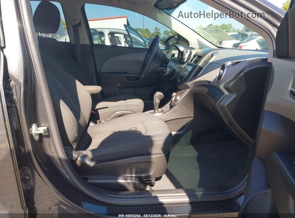 1G1JC5SH1G4104598 2016 CHEVROLET SONIC Black Widok wnętrza z przodu