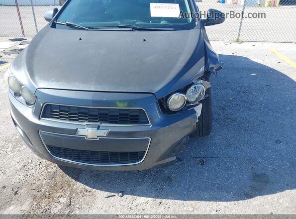 1G1JC5SH1G4104598 2016 CHEVROLET SONIC Black Widok z przodu