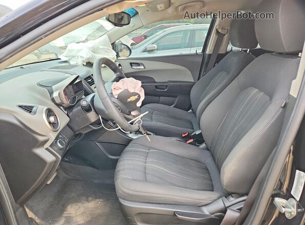 1G1JC5SH1G4156734 2016 CHEVROLET SONIC Black Вид салону спереду