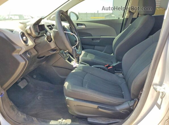 1G1JC5SH2G4143670 2016 CHEVROLET SONIC Silver Vista interior delantera