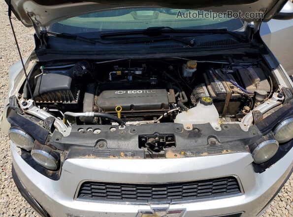 1G1JC5SH2G4143670 2016 CHEVROLET SONIC Silver Vista interior trasera