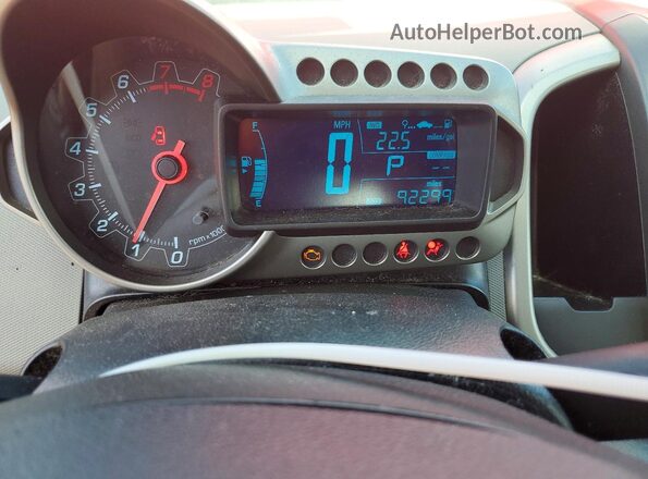 1G1JC5SH5G4184942 2016 CHEVROLET SONIC Red Вид щитка приладів
