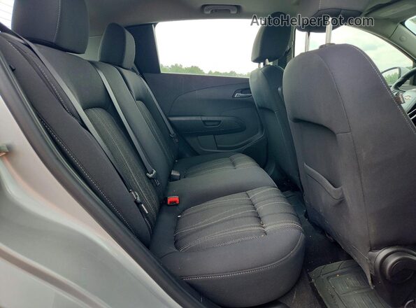 1G1JC6SB3G4101736 2016 CHEVROLET SONIC Серебряный Вид задних сидений