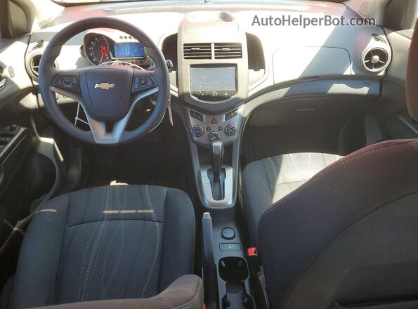 1G1JC6SB8G4175363 2016 CHEVROLET SONIC Red Вид панелі приладів