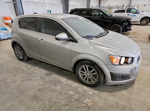 1G1JC6SB9G4146633 2016 CHEVROLET SONIC Серебряный Вид подкапотного пространства