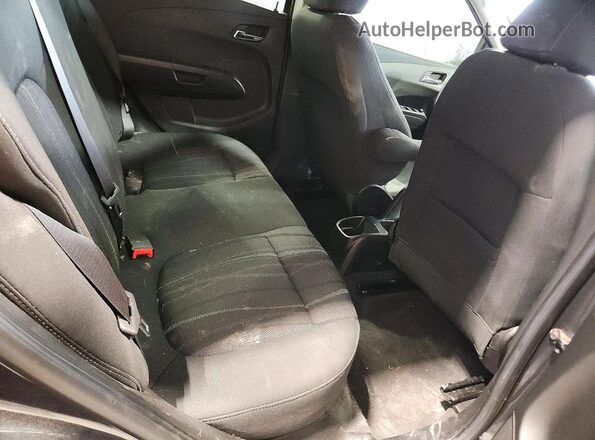 1G1JC6SH7G4141483 2016 CHEVROLET SONIC Black Հետևի նստատեղերի տեսք