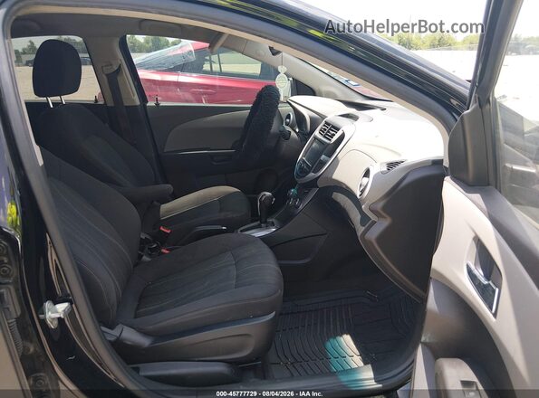 1G1JD5SH4H4177253 2017 CHEVROLET SONIC Black Սալոնի դիմացի տեսք