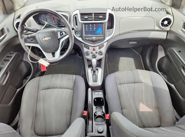 1G1JD5SH7H4117743 2017 CHEVROLET SONIC Бордовый Вид панели приборов