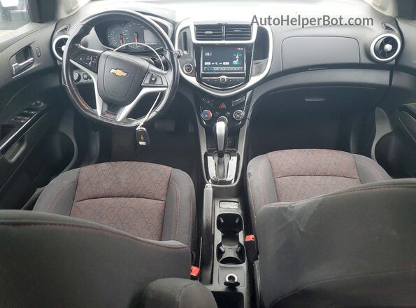 1G1JD6SG4H4160689 2017 CHEVROLET SONIC White წინა პანელის ხედი