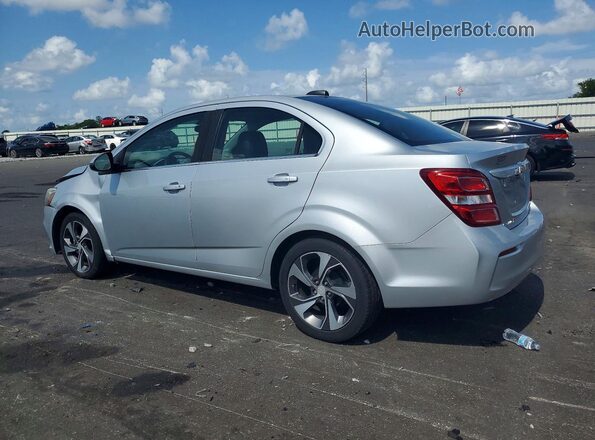 1G1JF5SB2H4138702 2017 CHEVROLET SONIC Silver Trasero izquierdo