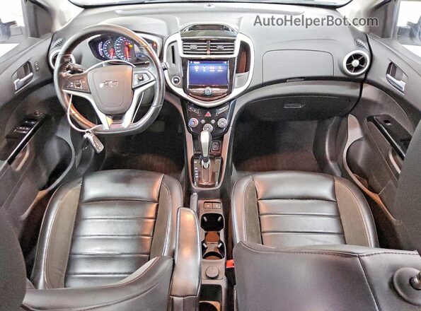 1G1JF6SB7L4100669 2020 CHEVROLET SONIC White Vista del salpicadero