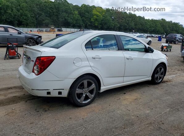 1G1JG5SBXG4132903 2016 CHEVROLET SONIC White Tył prawy
