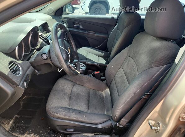 1G1PC5SB7F7292868 2015 CHEVROLET CRUZE Cream წინა სალონის ხედი