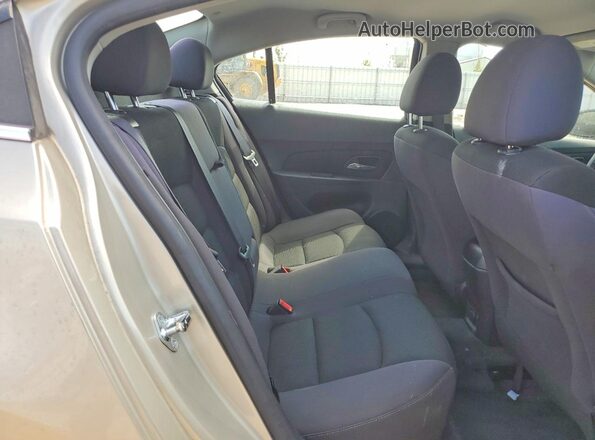 1G1PC5SB8F7223283 2019 CHEVROLET CRUZE Gold Вид задніх сидінь