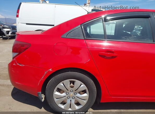 1G1PC5SG9G7188699 2016 CHEVROLET CRUZE Red Widok wnętrza z tyłu
