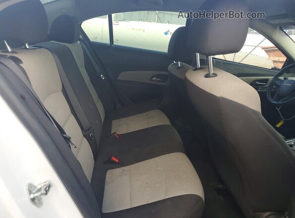 1G1PC5SH1G7116923 2016 CHEVROLET CRUZE Белый Вид задних сидений