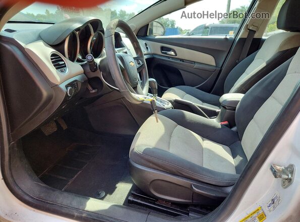 1G1PC5SH1G7188088 2016 CHEVROLET CRUZE White Սալոնի դիմացի տեսք