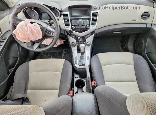 1G1PC5SH3G7180400 2016 CHEVROLET CRUZE Black Dashboard view