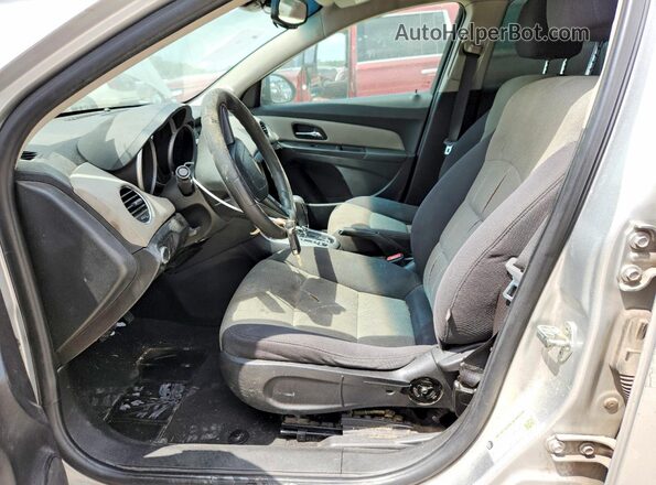 1G1PC5SH6G7169469 2016 CHEVROLET CRUZE Silver Вид салону спереду