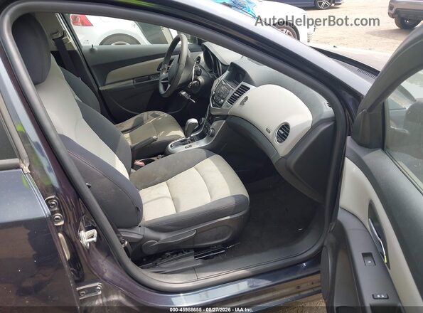 1G1PC5SH6G7176910 2016 CHEVROLET CRUZE Blue Front interior view