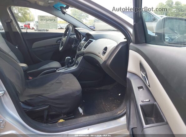 1G1PC5SH9G7157851 2016 CHEVROLET CRUZE Silver Vista interior delantera