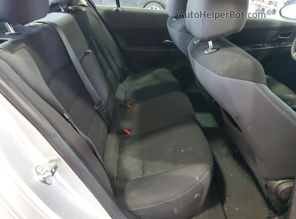 1G1PE5SB0G7229395 2016 CHEVROLET CRUZE Silver Vista de los asientos traseros