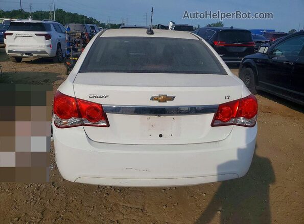 1G1PE5SB2G7174626 2016 CHEVROLET CRUZE White Rear view