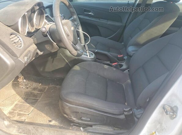 1G1PE5SB2G7174626 2016 CHEVROLET CRUZE White Front interior view
