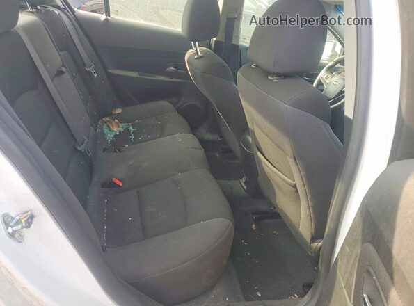1G1PE5SB2G7174626 2016 CHEVROLET CRUZE White Rear seats view