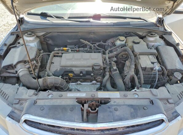 1G1PE5SB3F7182099 2019 CHEVROLET CRUZE Silver Widok wnętrza z tyłu
