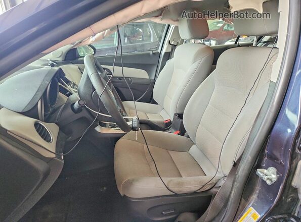 1G1PE5SB5G7142026 2016 CHEVROLET CRUZE Blue წინა სალონის ხედი