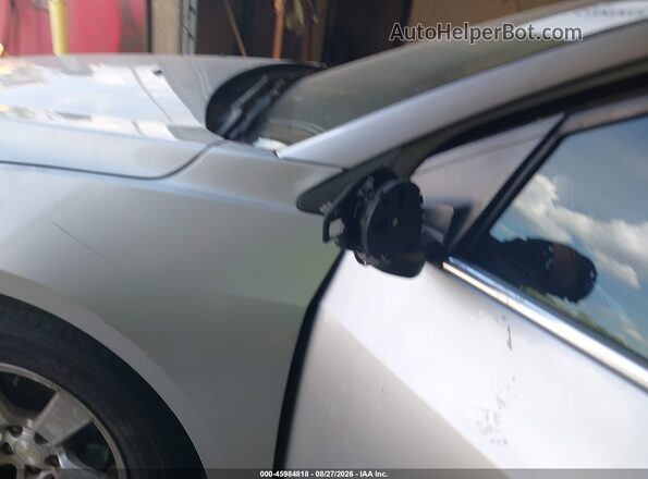 1G1PE5SB5G7201561 2016 CHEVROLET CRUZE Серебряный Вид спереди