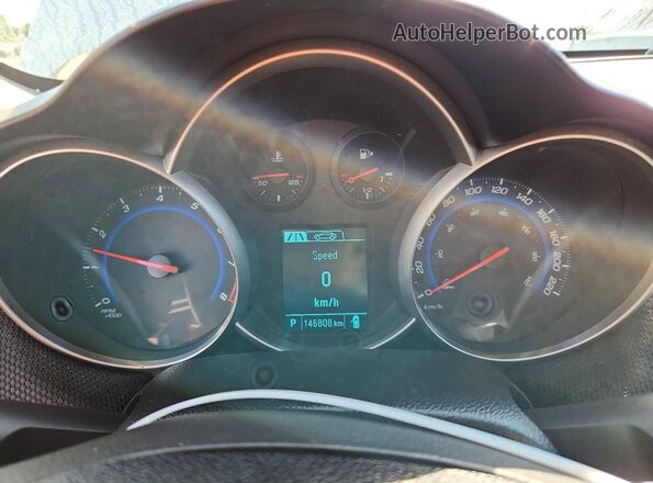 1G1PE5SB5G7221132 2016 CHEVROLET CRUZE Белый Вид щитка приборов