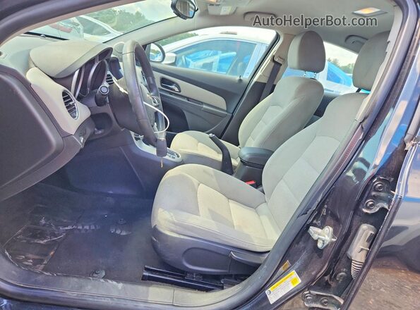 1G1PE5SB8G7195545 2016 CHEVROLET CRUZE Синий Вид салона спереди