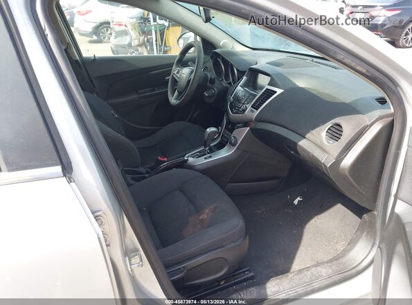 1G1PE5SB9G7175997 2016 CHEVROLET CRUZE Silver Widok wnętrza z przodu