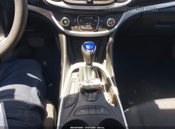 1G1RC6S59JU141775 2018 CHEVROLET VOLT Gray Widok deski rozdzielczej