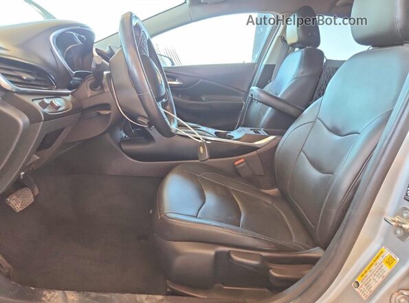 1G1RD6S54HU106956 2017 CHEVROLET VOLT Silver წინა სალონის ხედი