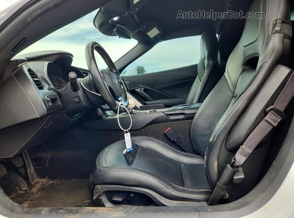 1G1YA2D74G5124216 2016 CHEVROLET CORVETTE White Widok wnętrza z przodu