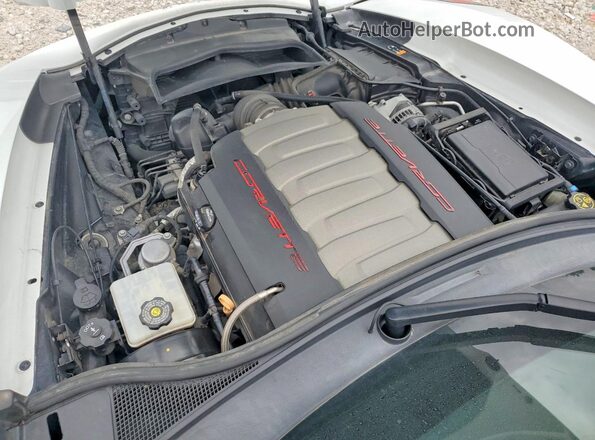1G1YA2D74K5117114 2019 CHEVROLET CORVETTE Белый Вид задней части салона