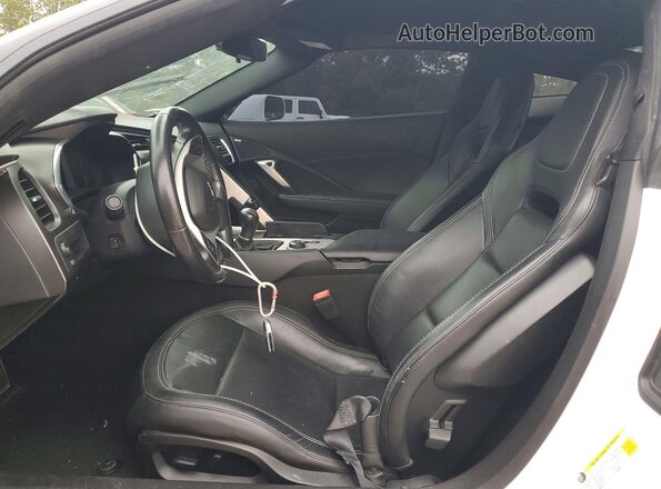 1G1YA2D74K5117114 2019 CHEVROLET CORVETTE Белый Вид салона спереди